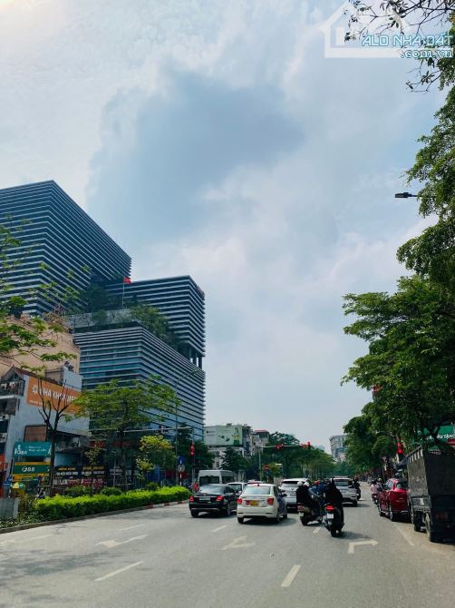 TÒA VĂN PHÒNG 7 TẦNG 2 MẶT TIỀN, MẶT PHỐ XÃ ĐÀN ĐỐNG ĐA Ô CHỢ DỪA, DT 120M, GIÁ 76.8 TỶ.