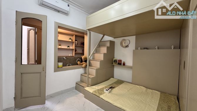 SIÊU ĐẸP Ở LUÔN ( Ảnh Thật 100%)- Căn Hộ Tập Thể Phố Lý Thường Kiệt - Căn Góc 80M2 - Full