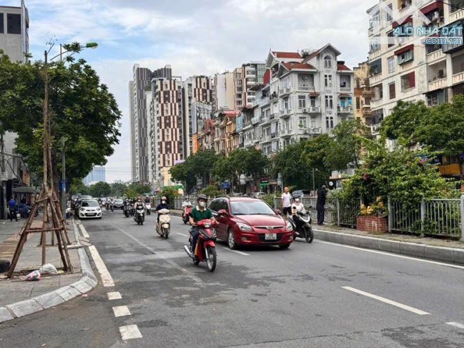 Bán nhà phân lô Trung Kính - Yên Hòa,hai mặt ngõ 105m2 mặt tiền 4,8m dòng tiền 40tr/th