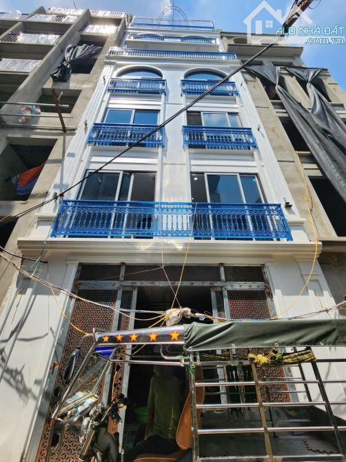 Bán Nhà Dòng Tiền Ngõ Đường Bưởi 6 Tầng 1 Tum 11 Căn Hộ ( 1 ngủ, 1 khách ) Đang Xây Mới