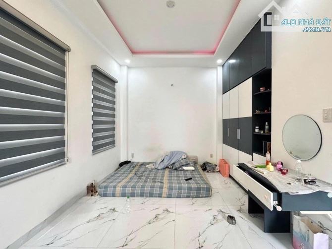🚗 CÁCH MẶT TIỀN NGUYỄN VĂN ĐẬU 10M – DTSD 195m2 – Ô TÔ ĐẬU TRONG NHÀ – GIÁ 7.X TỶ