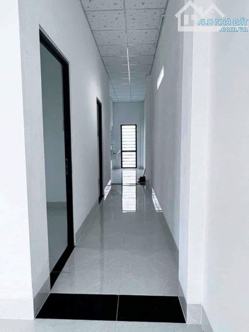 NHÀ MỚI XÂY CHƯA KỊP VÀO Ở MÀ CÓ CHUYỆN GẤP CẦN TIỀN NÊN BÁN GẤP CĂN NHÀ C4, GIÁ 730TR, DT