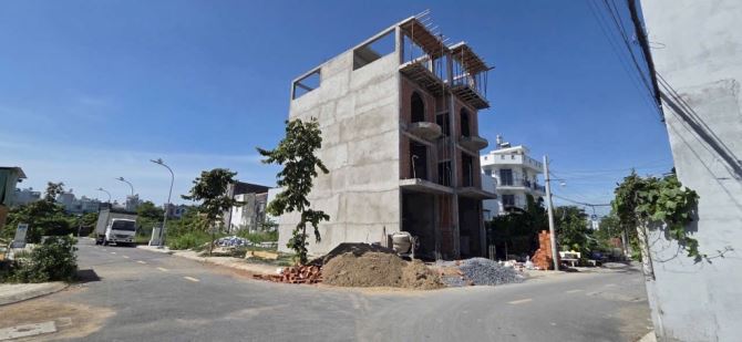 ĐẤT KHU PHÂN LÔ SÀI GÒN MỚI - ĐƯỜNG 8M - XD 4TẦNG - HƠN 4T