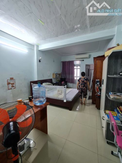 Bán nhà 1 tr 1 lầu đường Nguyễn Hữu Cảnh P Thắng Nhất Vũng Tàu , Giá 5.4 tỷ đường vỉa hè