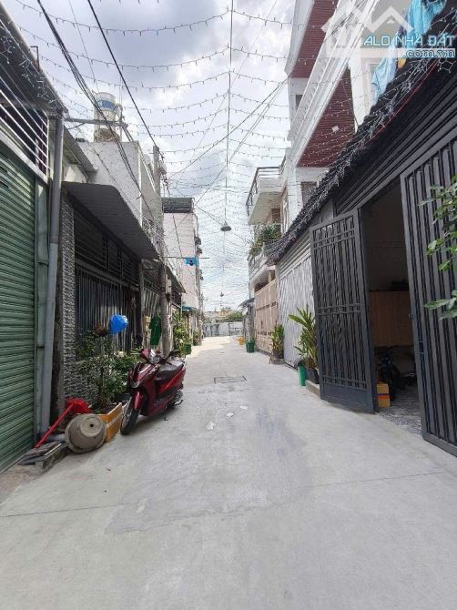 Bán nhà 2 tầng QL1A,phường AN PHÚ ĐÔNG,Q12,dt66m²(5,3x13).Hẻm 5m,giá 5,45tỷ