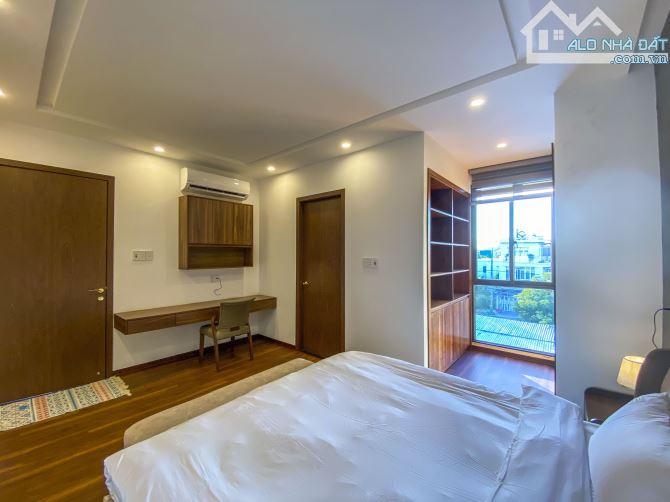 Bán nhà 3 tầng mt đường Phan Đăng Lưu ,Hoà Cường Bắc, Hải Châu. DT 100M2 - Giá 16.4 TỶ
