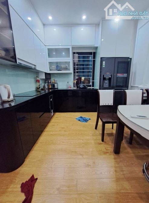 Bán nhà Đống Đa - phố Láng Hạ - Lô góc, ngõ nông ô tô, kinh doanh 36m2 x 5 tầng, 14.5 tỷ