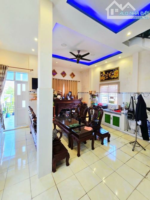 Nhà phố 77m2 3 Tầng- Dòng tiền 20tr/tháng Nguyễn Duy Trinh