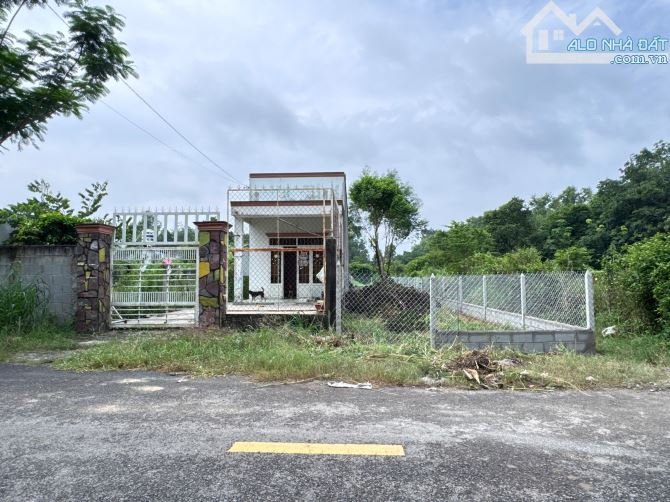 Bán Đất MT Đ. Lý Thị Chừng, Xã Phú Hoà Đông, Củ Chi, 242m², 5x49m, 2.3 Tỷ