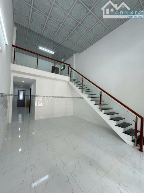Nhà Mê Lững Mặc Tiền 3m75 An hải Bắc  Công Năng : 2p ngủ 2wc  Diện Tích 56m Ngang 4m Hướng