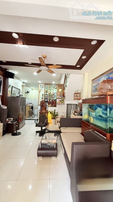 BÁN NHÀ TRẦN VĂN QUANG 47M2 2T 4.6M x 11M CHỈ 5.3 TỶ