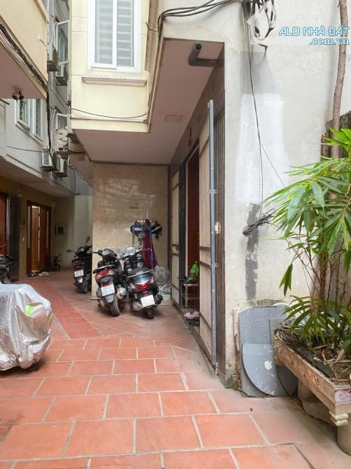 Bán Gấp Nhà Đẹp Trần Bình Cầu Giấy 35m2 5Tầng Mặt Tiền 5m Ngõ Thoáng Rộng Gần Ô Tô Giá 7,2