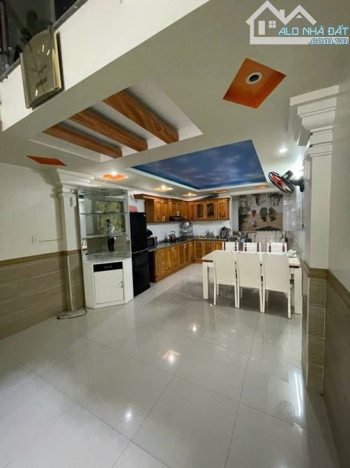 Bán Nhà ,Văn Cao, Đằng Lâm, Hải An .7,2 tỷ .4 tầng, Diện Tích 80 m2.