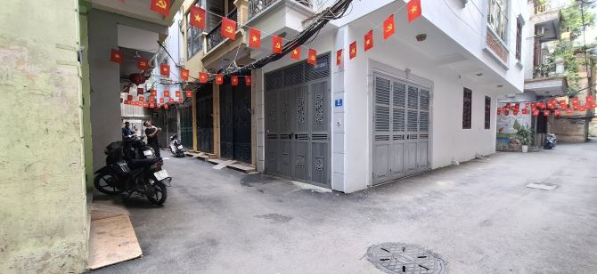 NHÀ ĐẸP PHÂN LÔ QUAN HOA 45M*4T*MT 3.2M - 12 TỶ, GẦN PHỐ, Ô TÔ ĐỖ CỬA, 2 THOÁNG, KD ĐỈNH