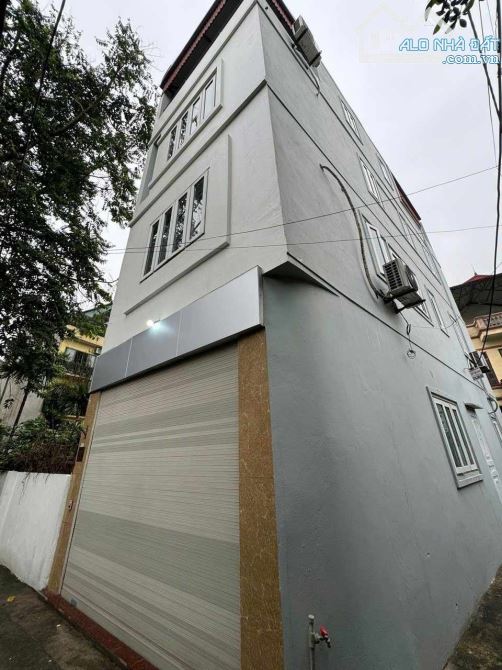 Giảm giá, Nhà ngõ 500 Ngọc Thụy, Long Biên, 50m2, 4 Tầng, Lô Góc, Ô Tô, Nhỉnh 8 Tỷ