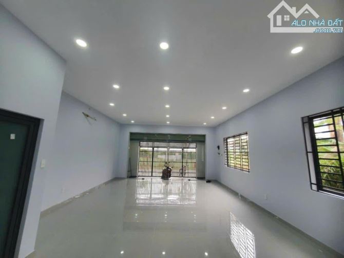 NHÀ DÀI RỘNG 7X20M 2 LẦU 5PN 5WC SÂN ĐẬU OTO ĐƯỜNG 36 LINH ĐÔNG GẦN KHA VẠN CÂN, PVĐ
