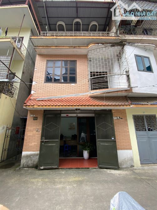 Cho thuê nhà riêng  ngõ ABB 54 Ngọc Hồi – Hoàng Mai, 60m x 3T, 3 PN, cơ bản, 9tr, lô góc