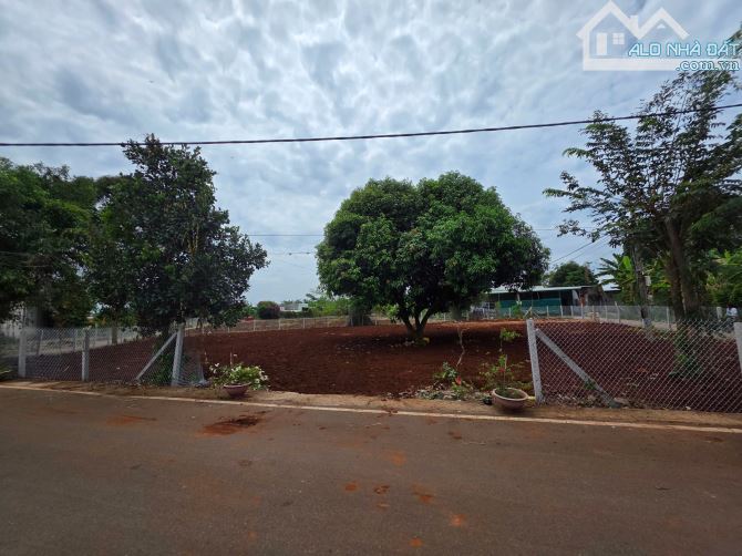 Bán lô đất sào sẵn thổ cư mt nhựa TT Đất Đỏ nay là xã Đất Đỏ, tp Hồ Chí Minh