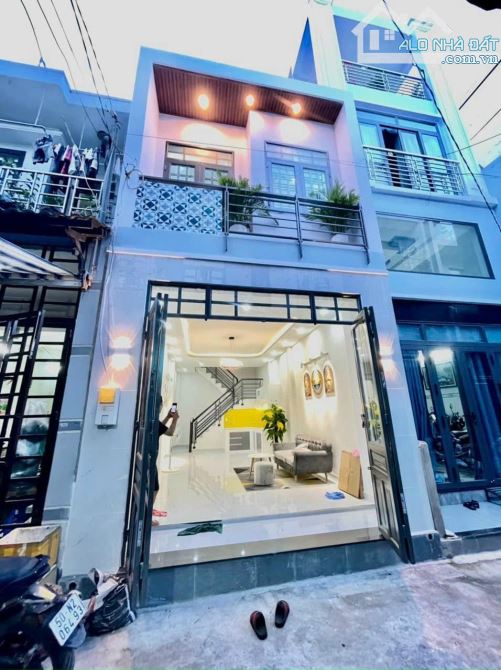 Chỉ 6.5 tỷ tl. Bán nhà HXH Ba Vân, Bàu Cát - 4x8, 2 tầng mới.