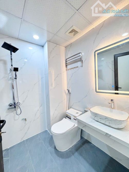 BÁN NHÀ KHU TÂN MAI, NGÕ THÔNG, TẶNG FULL NỘI THẤT, SỔ VUÔNG, Ở LUÔN, 40M2 GIÁ 7,65 TỶ