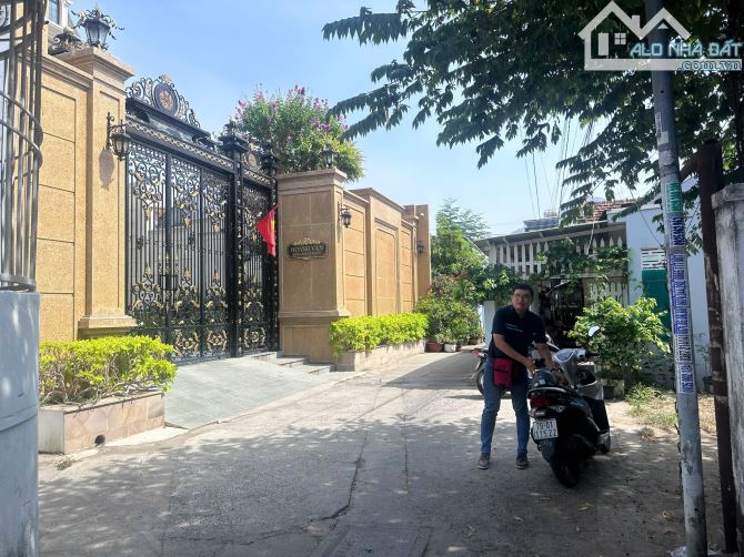 Bán lô đất đường thông giữa Nguyễn Biểu và Mai Xuân Thưởng. Giá bán 6 tỷ