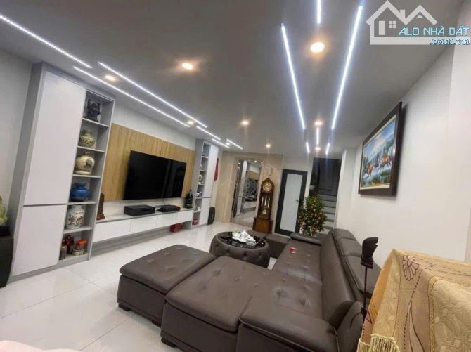 BÁN NHÀ 6 TẦNG THANG MÁY, NGÕ 334 TRỊNH ĐÌNH CỬU, HOÀNG MAI - 52M²