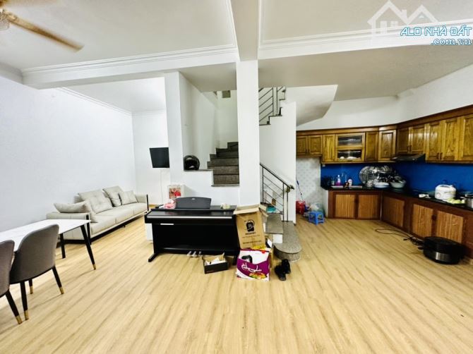 Bán Nhà Đẹp Nhất Xuân Đỉnh – Lô Góc – Ô Tô – Kinh Doanh