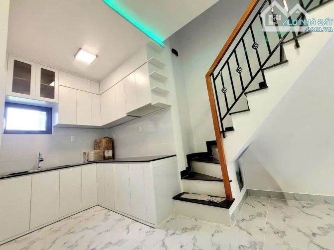 BÁN NHÀ LÊ QUANG ĐỊNH,2 TẦNG, 50M2, GIÁ 5,1 TỶ - 8