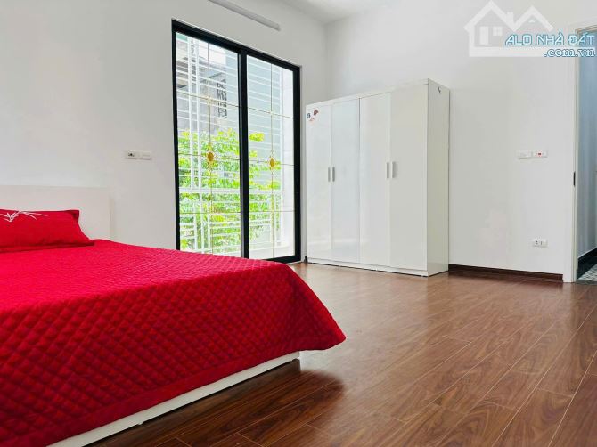 Bán nhà phố Đội Cấn 55m2 xây 5 tầng lô góc 3 thoáng nhỉnh 13 tỷ trung tâm quận Ba Đình