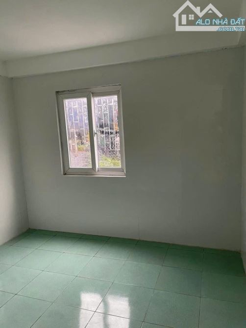Cho thuê nhà gác lửng Kiệt OTO Nguyễn Lộ Trạch, TP Huế