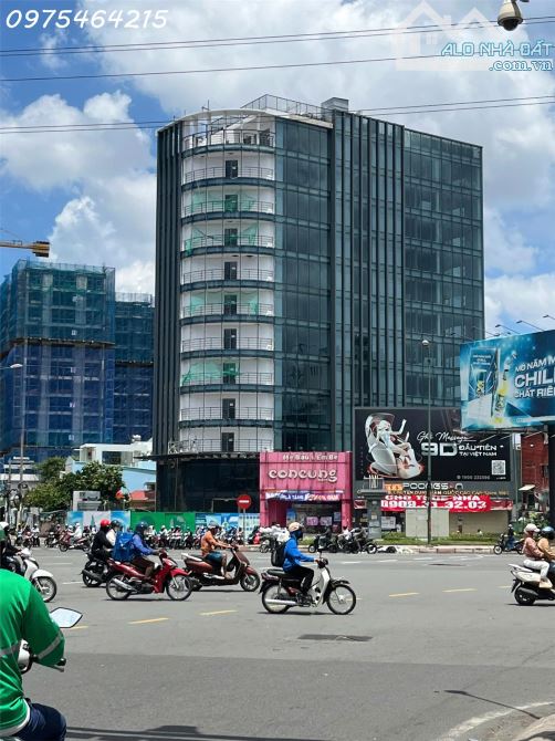 Góc 2MT Nguyên Hồng - Lê Quang Định, P.1 Gò Vấp – Tòa nhà 12 tầng – Gần Phạm Văn Đồng,