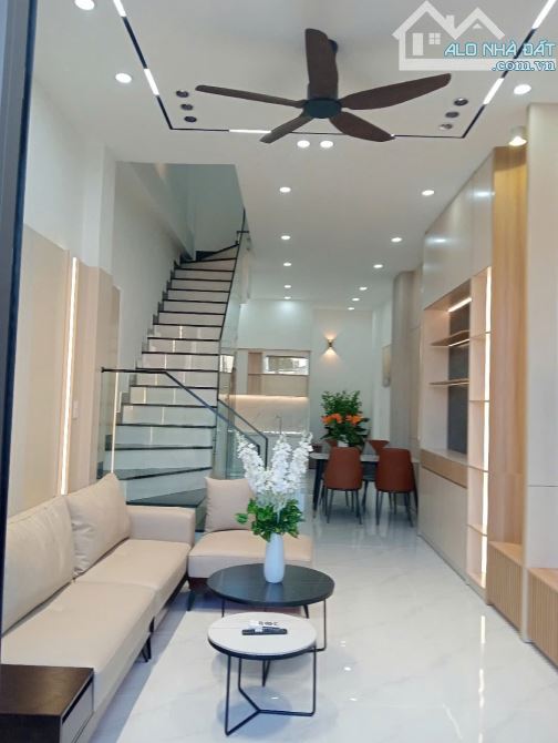 KIỆT Ô TÔ NHÀ 3 TẦNG 3 MÊ TRẦN XUÂN LÊ THÔNG ĐIỆN BIÊN PHỦ GIÁ TỐT