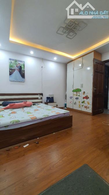 Gà đẻ trứng vàng Cầu Bươu 47m/54mT1, 6 tầng, mặt tiền 4.5m, 14.6 tỷ Hà Đông.