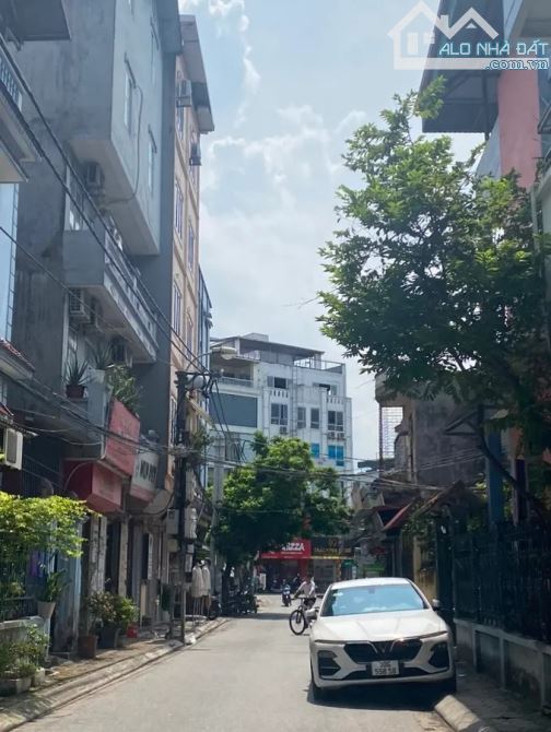 Trâu Quỳ Gia Lâm 125m Đất MT 6.1m 39 tỷ, ô tô tránh, vỉa hè kinh doanh