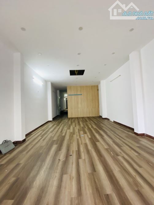 🎉🎉VỊ TRÍ ĐẮC ĐỊA ĐỐI DIỆN BỆNH VIỆN ĐA KHOA-BỆNH VIỆN C. RẤT HIẾM NHÀ BÁN - KINH DOANH C