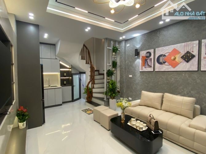Bán Nhà Dương Văn Bé - Full nội thất Đẹp Long Lanh, Cách đường 20m (M125)