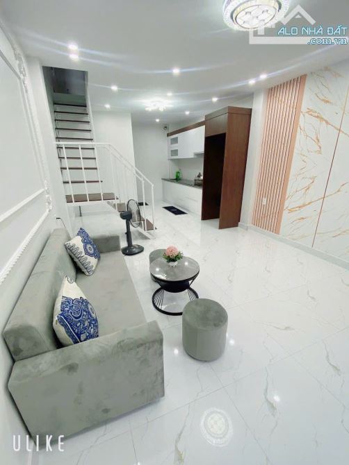 Bán nhà hai tầng 32m2 ngõ 288 Trần Nhân Tông-Kiến An giá 1,39 tỷ