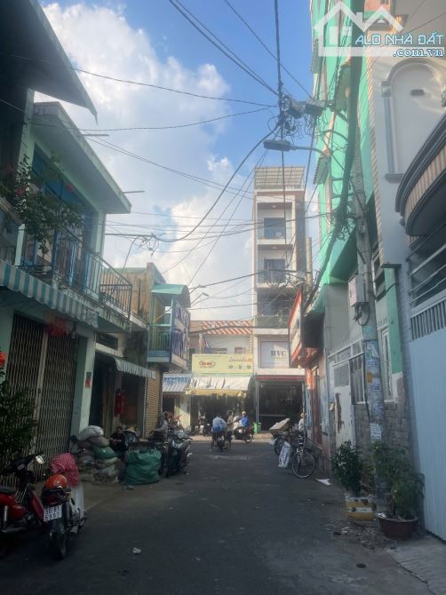 🏘🔥NHÀ 2 TẦNG TRỊNH ĐÌNH TRỌNG - SÁT MẶT TIỀN - 4.2X21 -  90M2 - HẺM XE TẢI - GIÁ 9.2 TỶ.