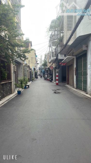 BÁN NHÀ TÂN BÌNH HXH NI SƯ HUỲNH LIÊN 3 TẦNG MỚI Ở NGAY 4.5 TỶ
