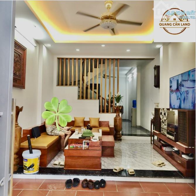 Bán nhà Minh Khai, 30m ô tô tránh, ngõ thông, kinh doanh, 55m2, 7.x tỷ