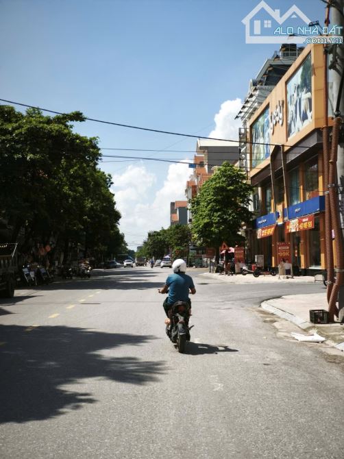 BÁN ĐẤT THUẬN THÀNH, BẮC NINH. 110M2 * 4,5M * 4,85 TỶ. Ô TÔ TRÁNH, VỈA HÈ KINH DOANH