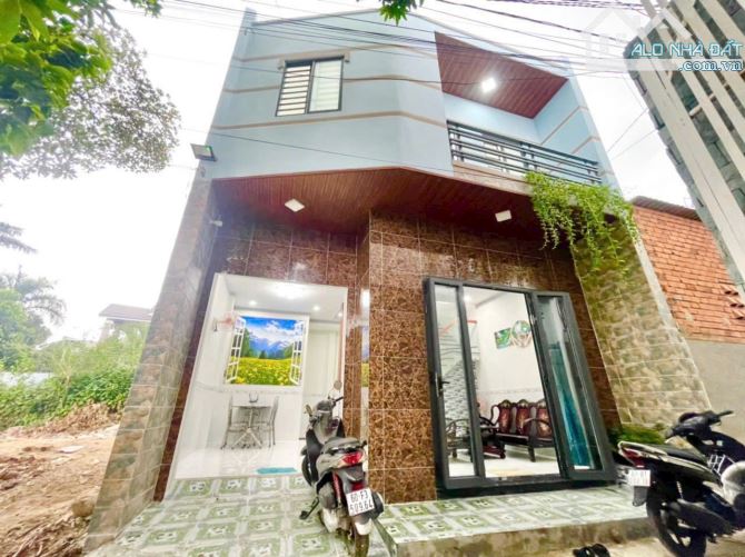 BÁN NHÀ 1 TRỆT 1 LẦU (DT: 50M2) SỔ RIÊNG THỔ CƯ 100% ĐƯỜNG OTO P. HOÁ AN. GIÁ CHỈ 2,1 TỶ