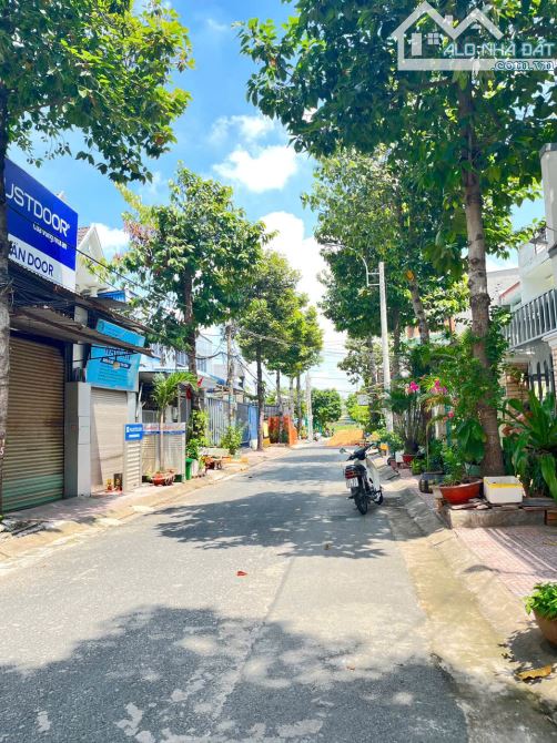 Nhà Ngang 8m – 3 Tầng – Giá Chỉ 11.5 Tỷ – Xuân Thới Thượng – Hóc Môn