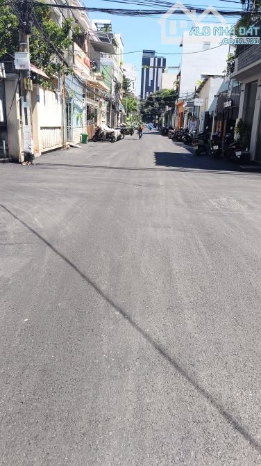 Bán Lô đất diện tích khủng ở khu An thượng. Đà Nẵng Giá chỉ 120tr/m