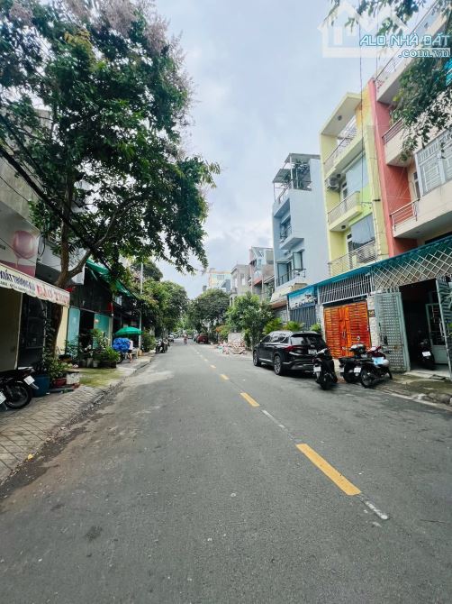 🚀 Bán Gấp Nhà Mặt Tiền Đỗ Bí – Tân Phú | 220m² Sàn, KD Đỉnh