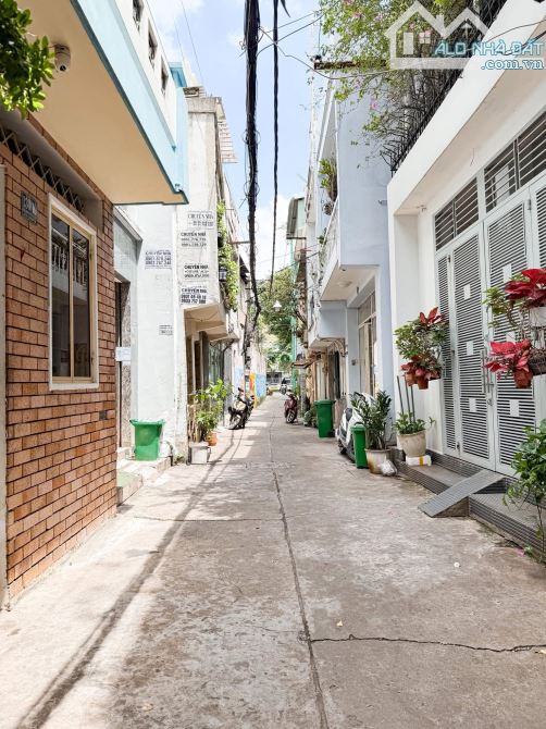 ❤️‍🔥SIÊU NGON❤️‍🔥 CHDV GIÁP Q1 - ĐIỆN BIÊN PHỦ P17 BT - - 5 TẦNG MÁI ĐÚC - 2 MẶT HẺM THO