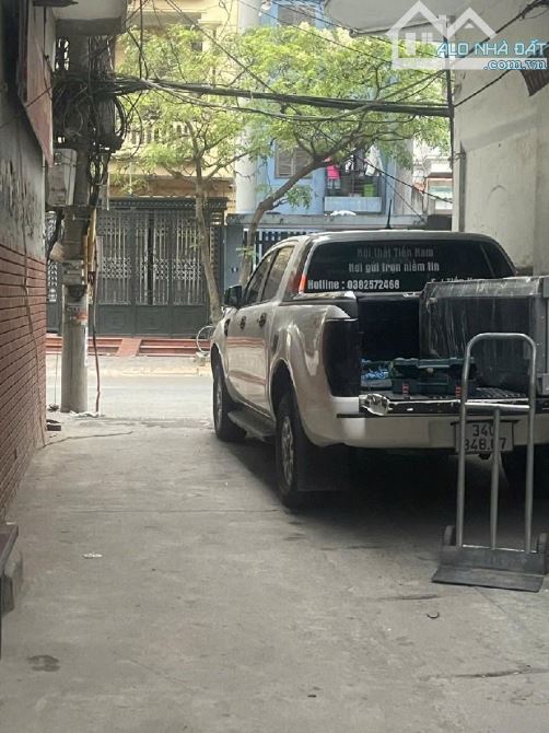 Nhà 3 tầng gần ga Quang Trung Hà Đông ô tô đỗ cửa giá 7,2 tỷ