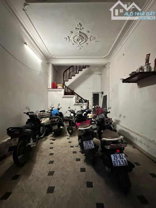 Nhà phố Nguyễn Chí Thanh – Ngõ ô tô – Kinh doanh – 2 thoáng – 45m2 – 5 tầng – 18 tỷ