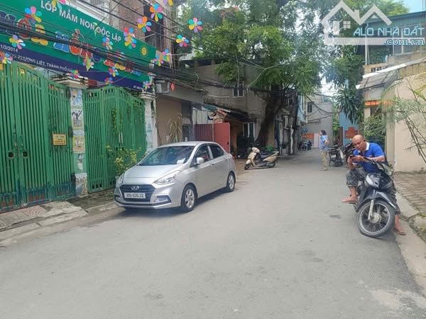 BÁN NHÀ VƯƠNG THỪA VŨ- THANH XUÂN - DÂN XÂY- 2 MẶT THOÁNG- GẦN CHỢ- CÁCH OTO 40M- Ở SƯỚNG