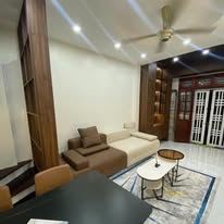 Nhỉnh 13t Bán nhà mới koong Cầu Giấy - lô góc 7 tầng thang máy ngõ thông - MT 4,5m - 45m2